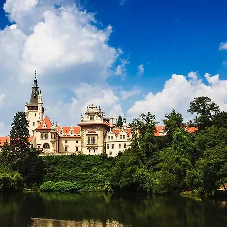 Hotel Tulipan Průhonice